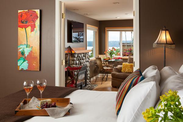 Three Tree Point Bed And Breakfast Burien Экстерьер фото